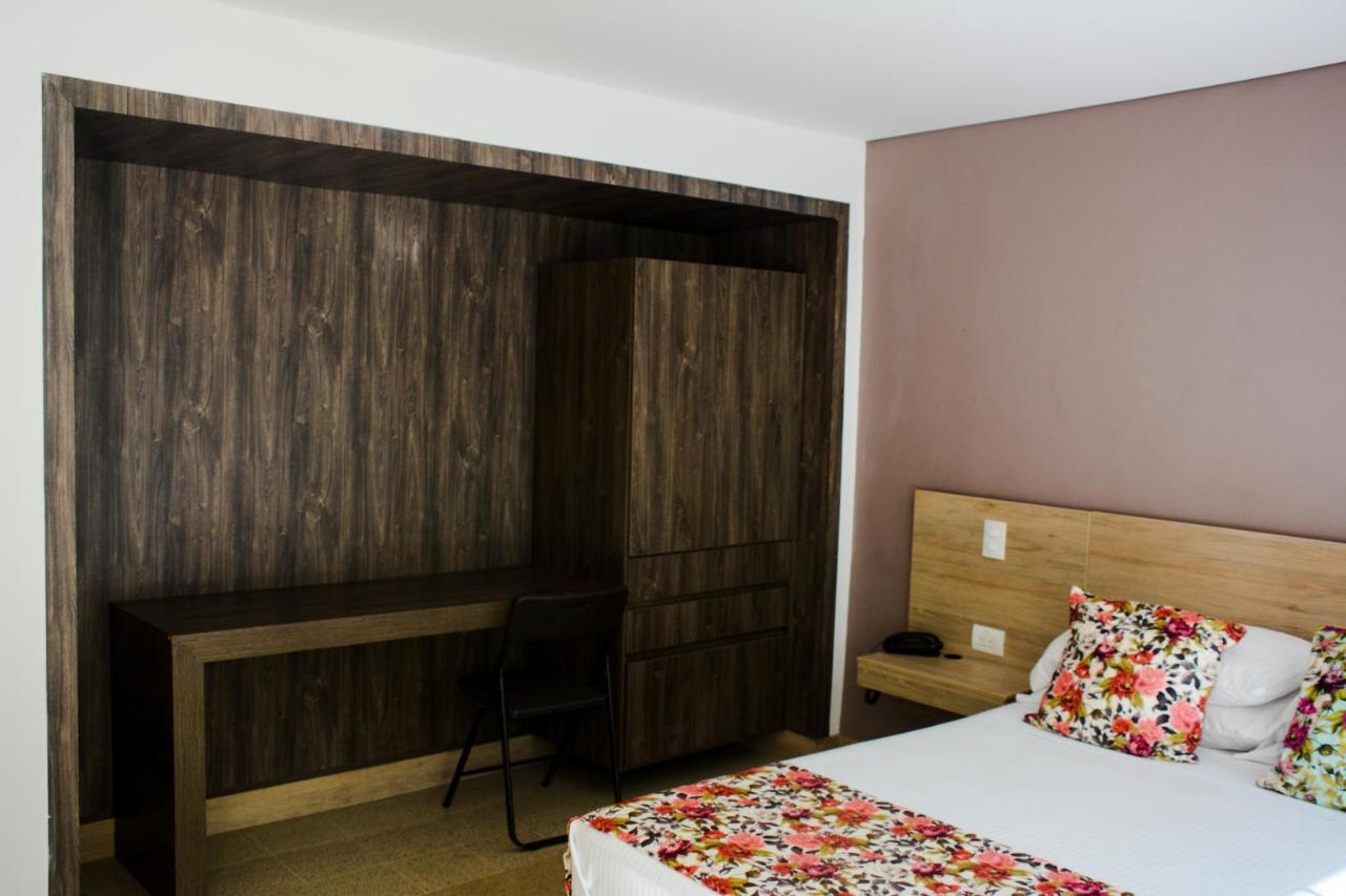 Hotel Poma Rosa Medellín Kültér fotó