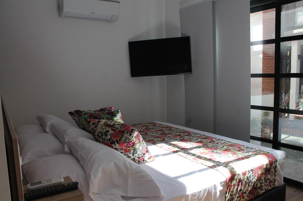 Hotel Poma Rosa Medellín Kültér fotó
